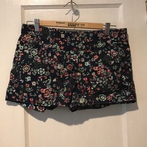 Gap Floral Khaki Shorts
